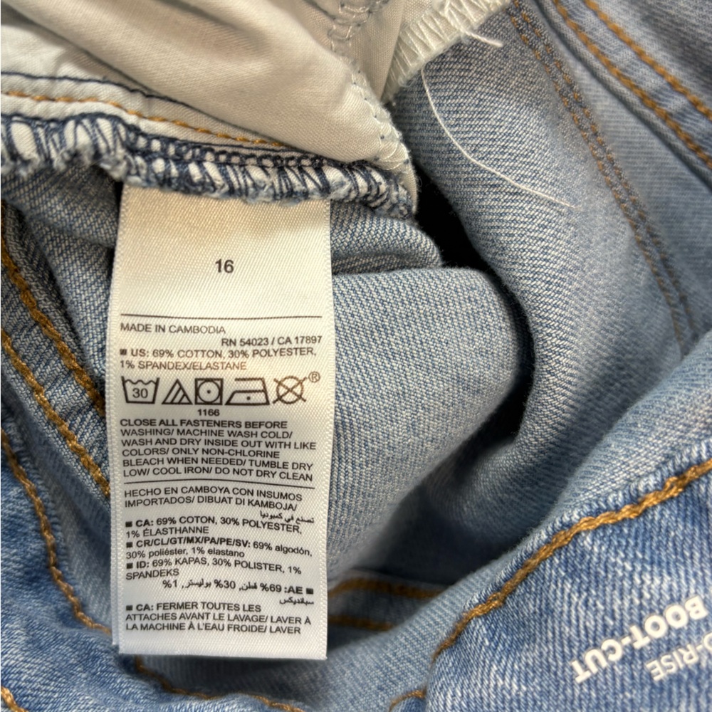Old Navy Mid Rise Wow Boot Cut Size 16 - Picture 8 of 8